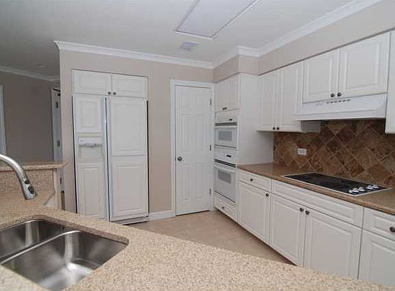 2nd image of 4516 Southwinds Dr