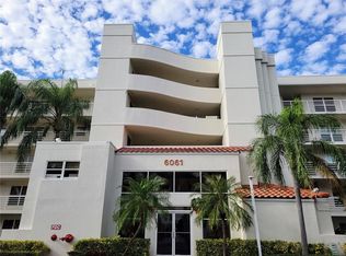 6061 Bahia Del Mar Cir APT 545, Saint Petersburg, FL 33715