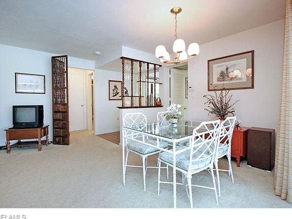 3rd image of 580 Chert Ct