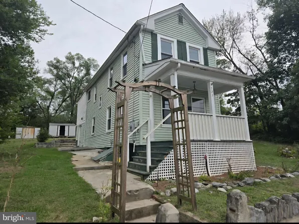721 3rd St, Martinsburg, WV 25404