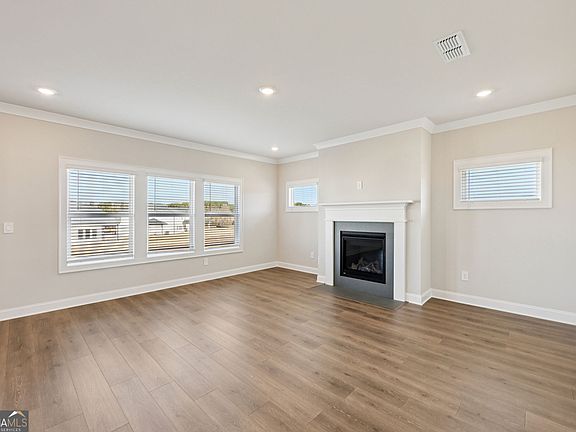 6th image of this home