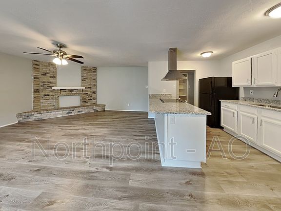 4th image of 1021 California Trl