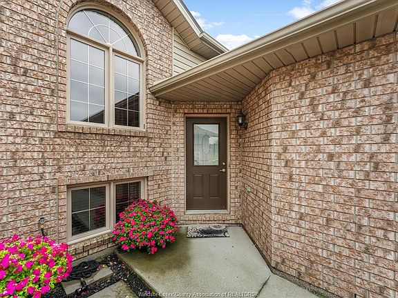 4th image of 130 Antonio Ct
