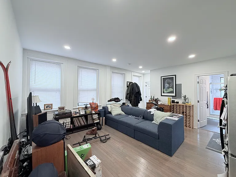 7 Myrtle St #2 — Photo 1