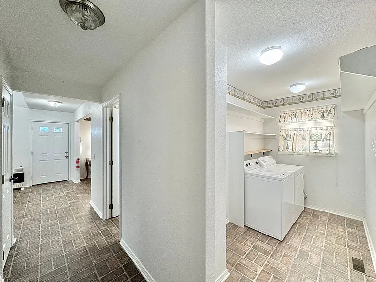 171 Madison St #2415 — Photo 10