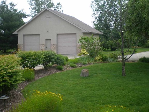 5th image of 21934 Shirley Dr