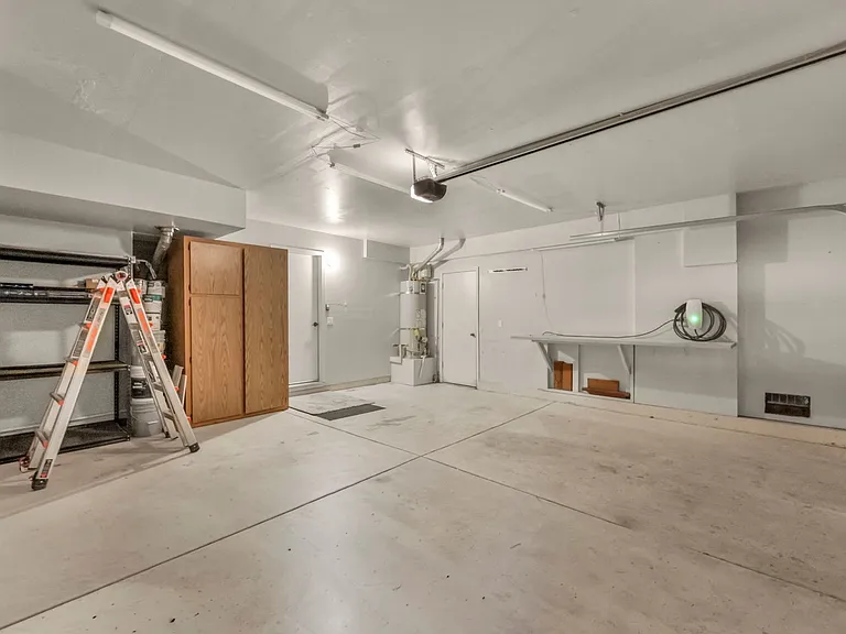 7554 Wheeldale Cir — Photo 28