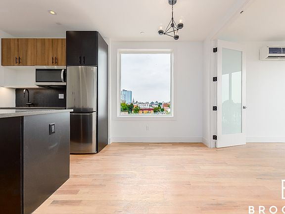 2nd image of 986 Rogers Ave #5F