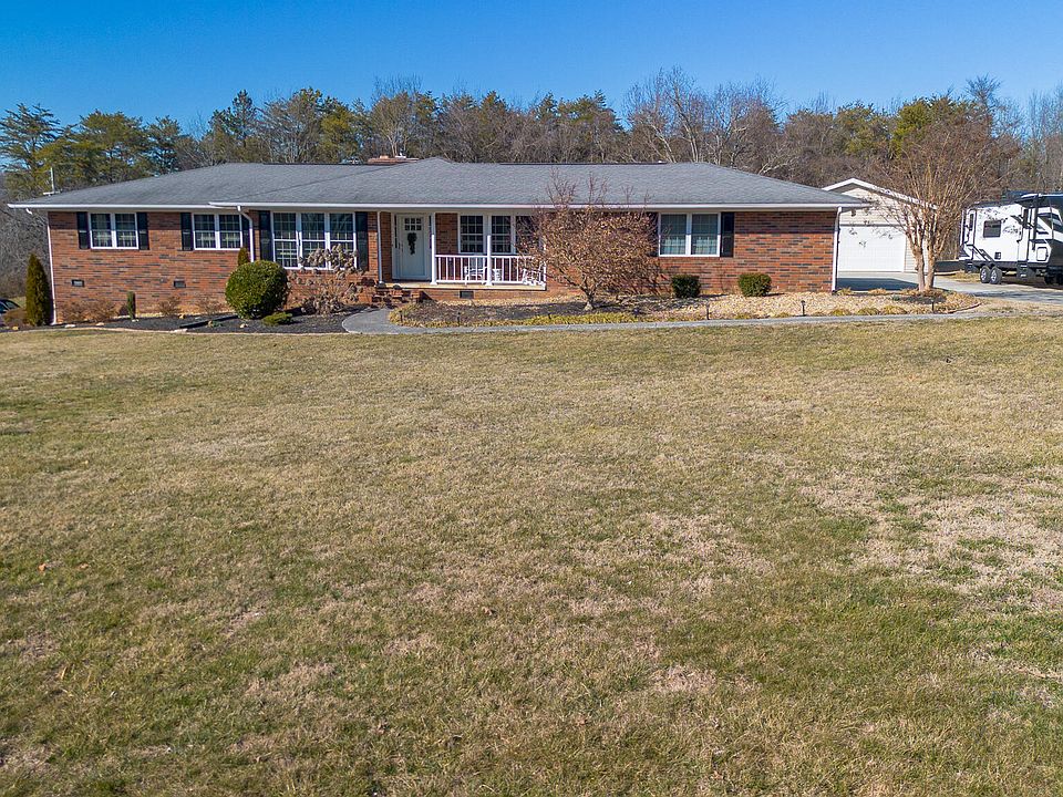 1st image of 1567 Laurel Hills Cir