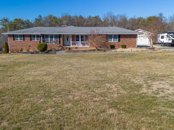 1567 Laurel Hills Cir, Jefferson City, TN 37760