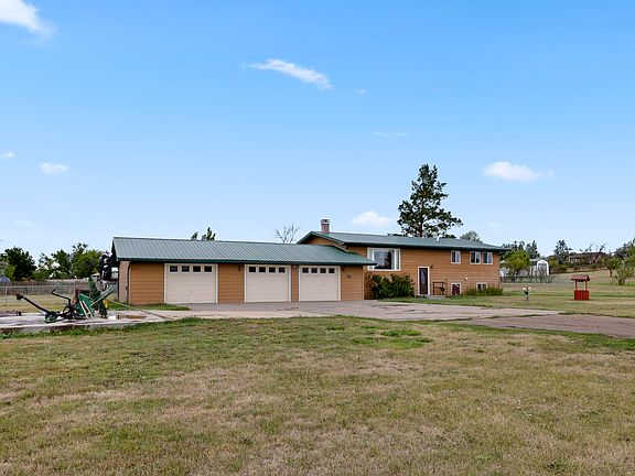 5th image of 790 38th Ave W