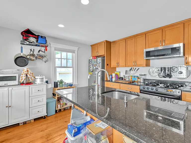 57 Bristol St #57 — Photo 4