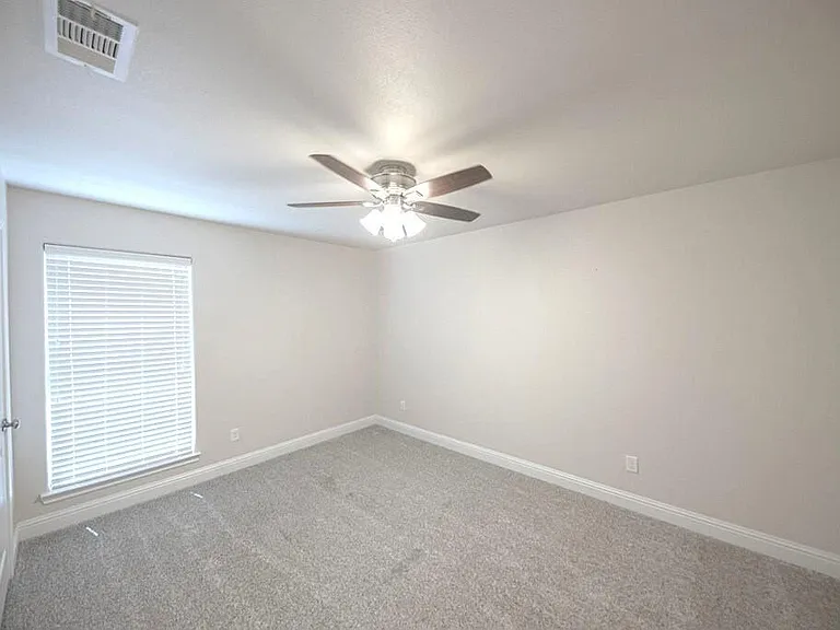 1603 Revolution Dr — Photo 14