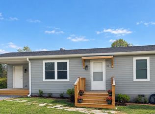 10 Gentlebreeze Ln, Asheville, NC 28805