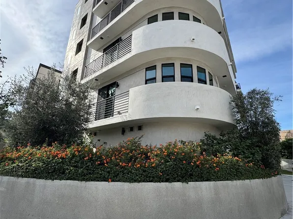 4383 N Sepulveda Blvd, Sherman Oaks, CA 91403