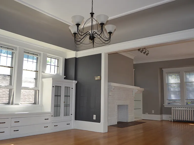 3942 N Farwell Ave — Photo 2