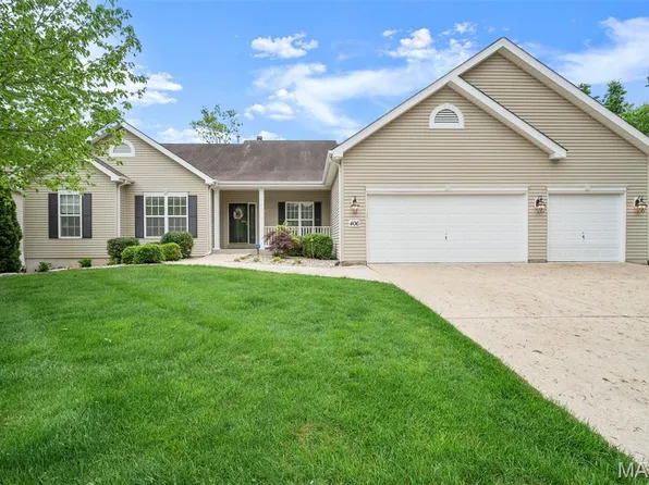 406 Fox Run Dr, O'Fallon, MO 63368