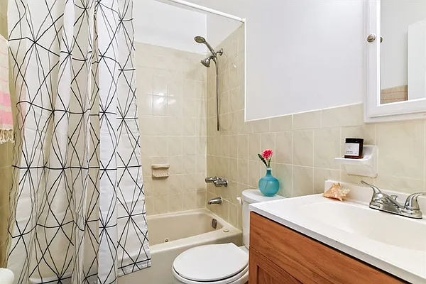 Sold by Corcoran | media 6