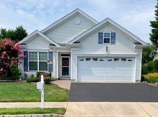 4 Gladston Court, Jackson, NJ 08527