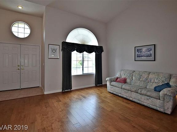 3rd image of 6542 Pecan Grove Ct