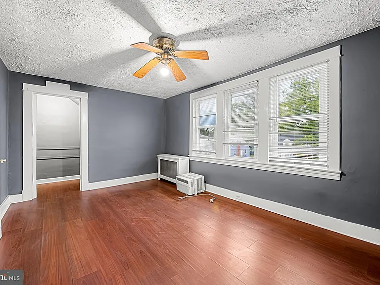 3727 Milford Ave — Photo 13