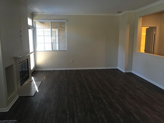 3rd image of 12317 Creekview Dr Unit 23