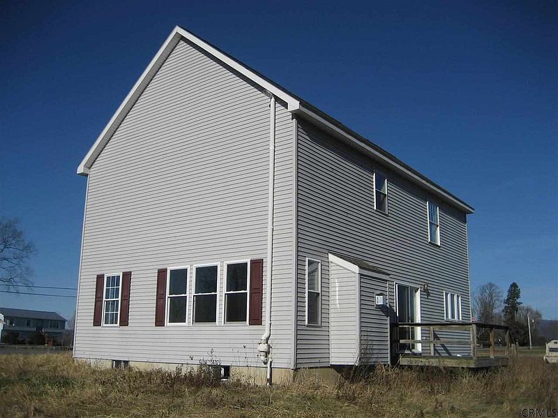 3rd image of 118 GREEN BARN Road