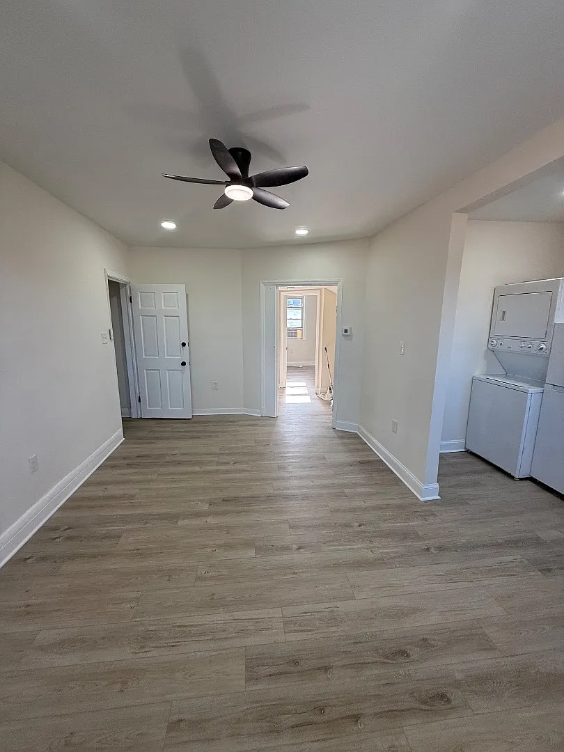 15 Washburn Ave - Unit 1 — Photo 3
