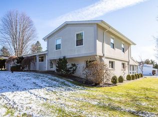 1827 N Walmont Rd, Jackson, MI 49203