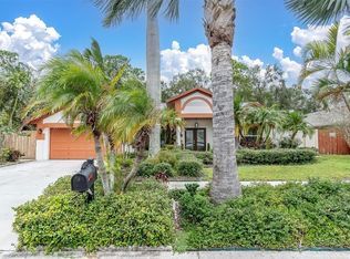 12038 Stone Crossing Cir, Tampa, FL 33635