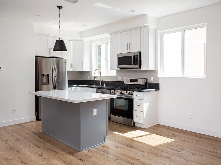 5324 Agnes Ave #C — Photo 8