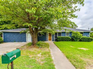 607 Crane Ave, Cleburne, TX 76031