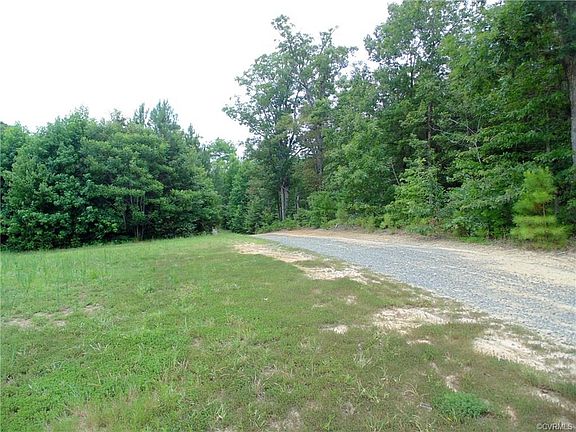 3rd image of 176 Timber Creek Ln