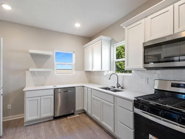 1005 Sycamore St, Tipton, IA 52772