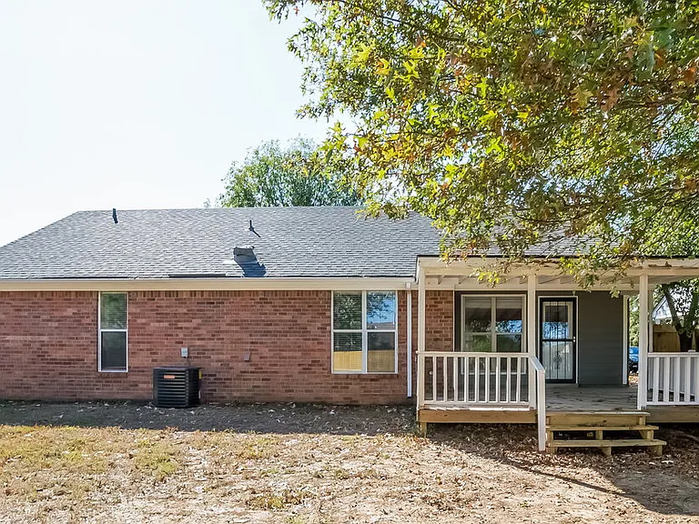 10378 Yates Dr — Photo 15
