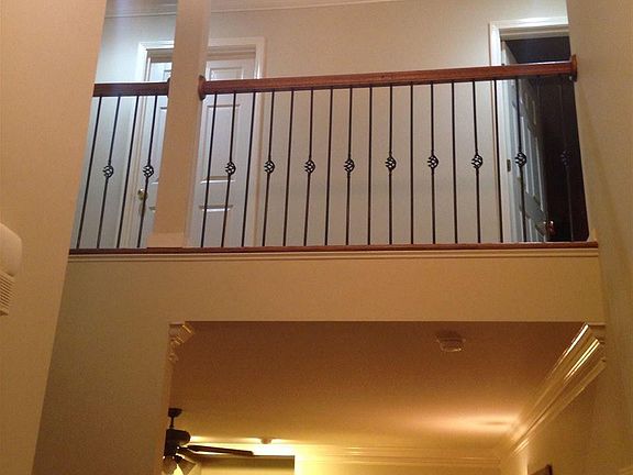 4th image of 1595 Oak Park Dr