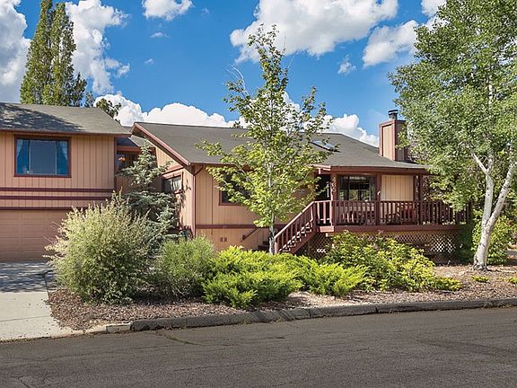 2nd image of 435 Villa Grove Ave