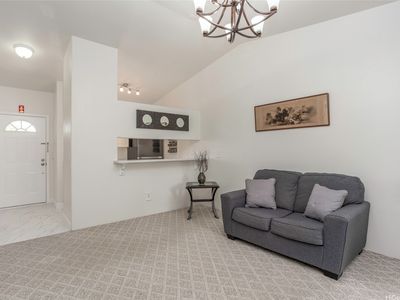 94-510 Lumiaina St APT B202, Waipahu, HI, 96797