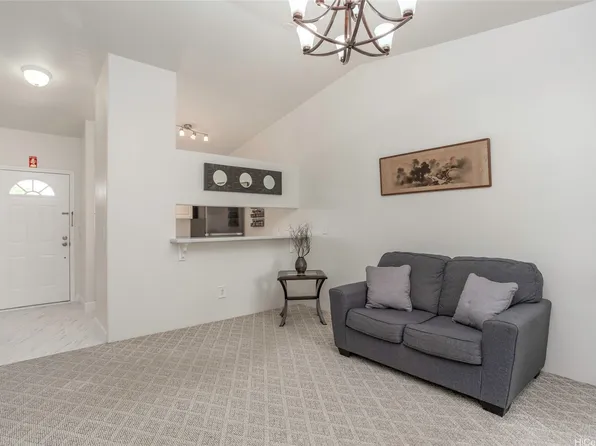 94-510 Lumiaina St APT B202, Waipahu, HI 96797