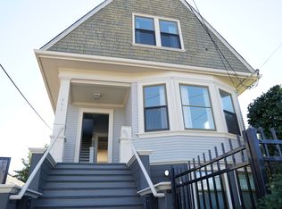 961 44th St, Oakland, CA 94608