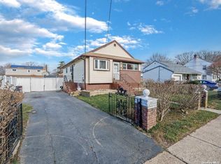 67 Underhill Ave, Roosevelt, NY 11575