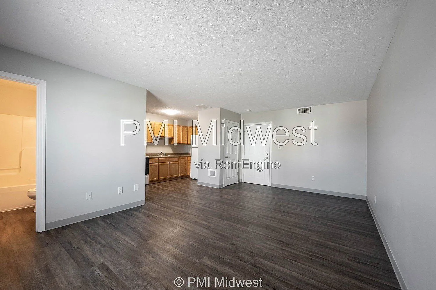 Studio, 1.0 bath, 517 sqft, $729 — Photo 3