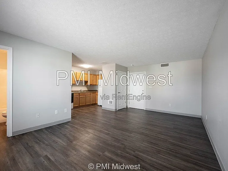 1702 W Michigan St #10 — Photo 3