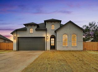 124 Roaring River Cir, Kyle, TX 78640