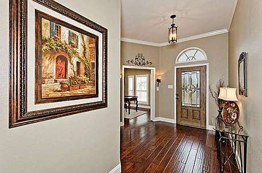 4th image of 2620 Golfview Dr