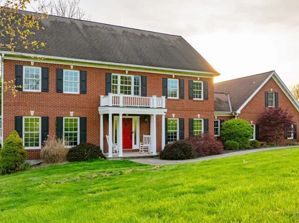 7851 Clarks Chapel Rd, Athens, OH 45701