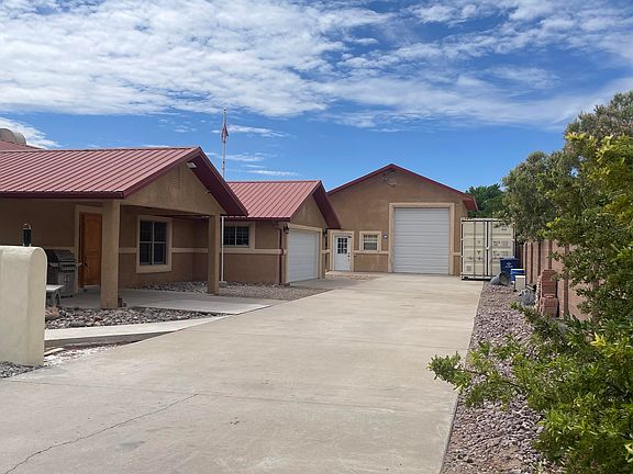 2nd image of 1212 Calle De Lago