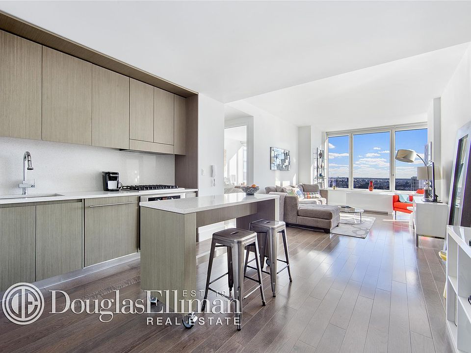 1st image of 388 Bridge St APT 33E
