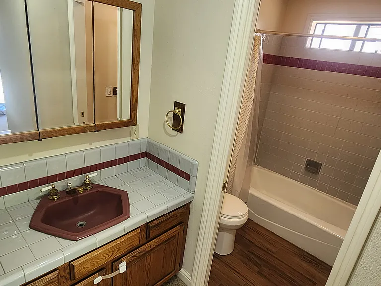 85 Hillview Ave — Photo 17