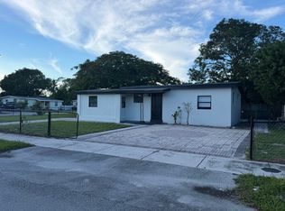 1721 NE 52nd St, Pompano Beach, FL 33064